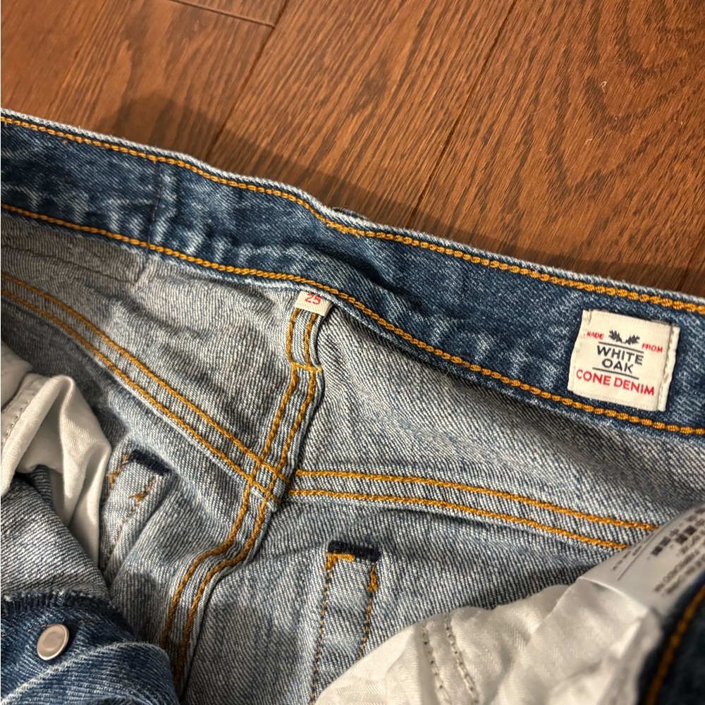 Classic Women's Straight Leg Denim Jeans - Picture 4 of 8